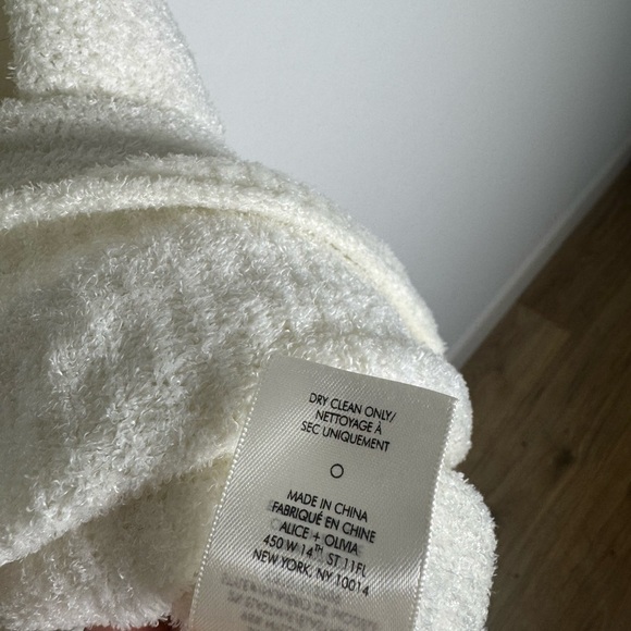 Alice + Olivia White Cream Knit Sweater - Picture 4 of 4